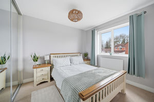 Principal bedroom- click for photo gallery